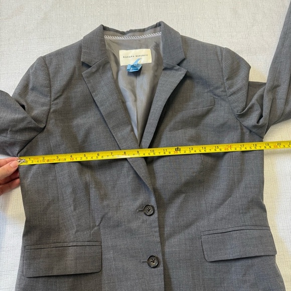 Banana Republic Women's Wool Stretch Blazer Gray Size 12 Peak Lapel 2 Buttons - Picture 4 of 7